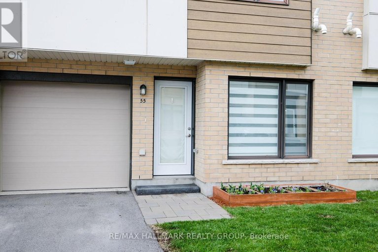 29664697/55-cherry-blossom-private-private-w/redwood-park/ottawa/ontario/K2H0C4_3