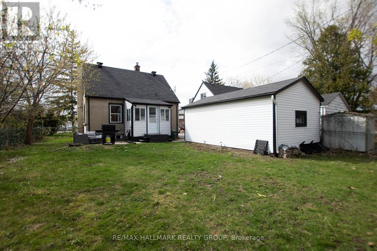 29381015/929-merivale-road/carlington/ottawa/ontario/K1Z5Z7_29