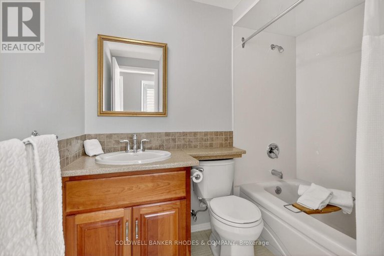 29154469/8-confederation-private/mooneys-bayriverside-park/ottawa/ontario/K1V9W6_26