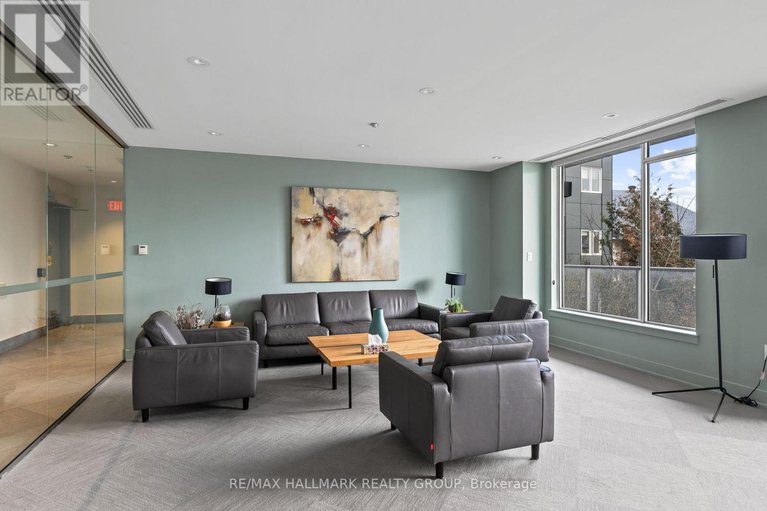 28780394/401-7-marquette-avenue/vanier/ottawa/ontario/K1L8A7_32