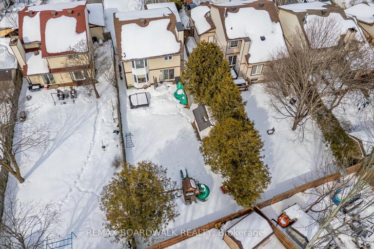 29434005/49-liston-crescent/katimavik/ottawa/ontario/K2L2W3_41