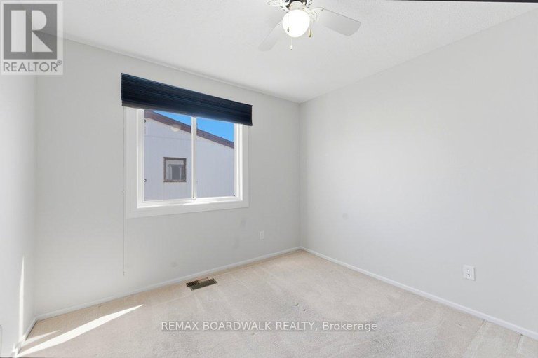 29640034/47-2210-loyola-avenue/beaconwood/ottawa/ontario/K1J8H5_20