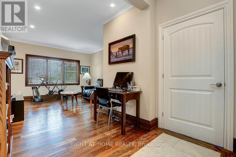 28184853/1271-field-street/bel-air-park/ottawa/ontario/K2C2P9_9