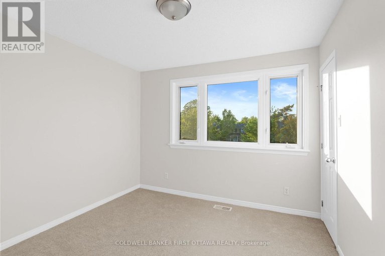 28333464/106-monterey-drive/leslie-park/ottawa/ontario/K2H7A8_20
