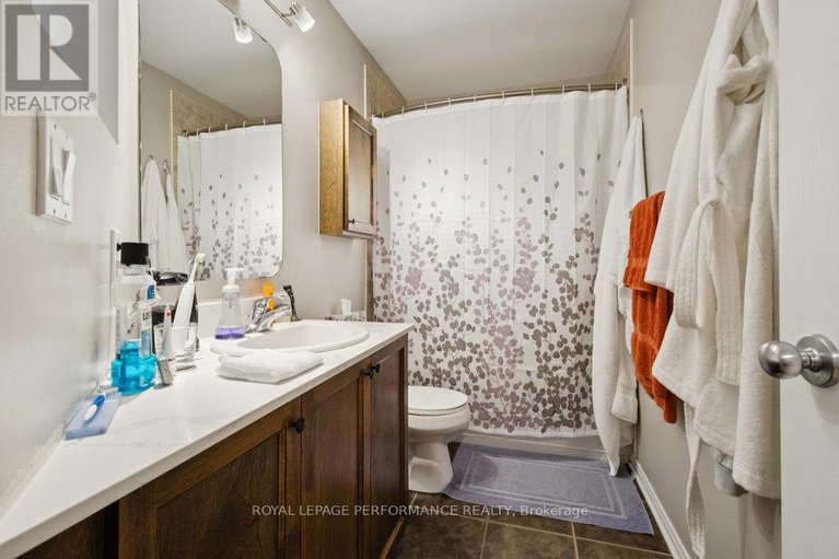 28620817/19-90-steele-park-private/cyrville/ottawa/ontario/K1J0J2_31