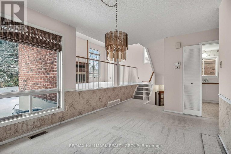 29369222/14-haywood-crescent/katimavik/ottawa/ontario/K2L2J2_16