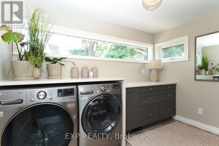 28732193/1866-beattie-avenue/playfair-park/ottawa/ontario/K1H5R8_25