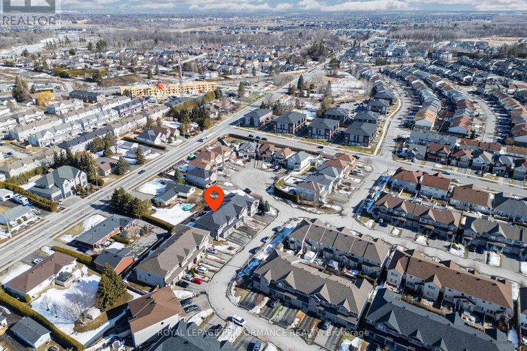 29464157/511-voie-du-pin-rouge-way/mer-bleuebradley-estatesanderson-park/ottawa/ontario/K1W0C4_29