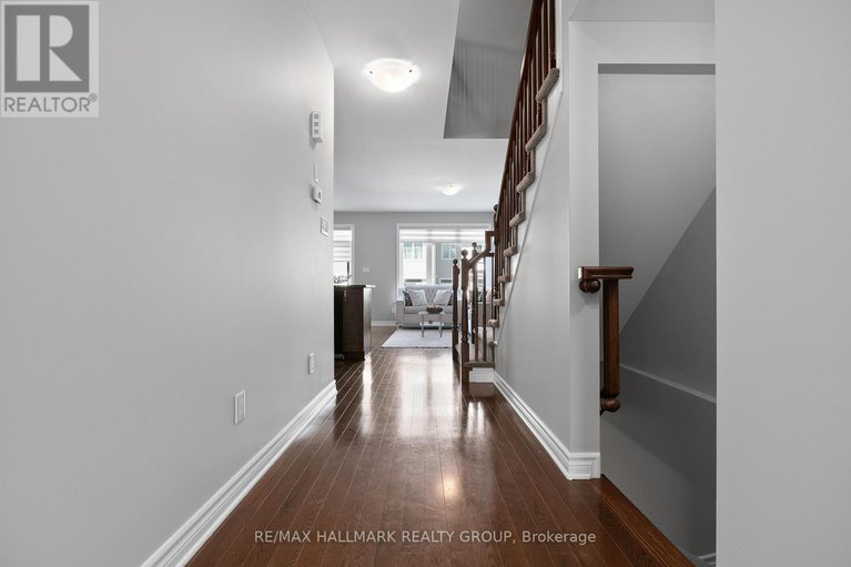 29420686/813-miikana-road/blossom-parkkemp-parkfindlay-creek/ottawa/ontario/K1X0G5_2