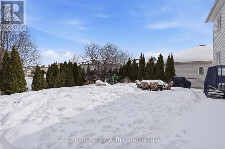29438112/388-quartz-avenue/town-of-rockland/clarence-rockland/ontario/K4K0C7_31