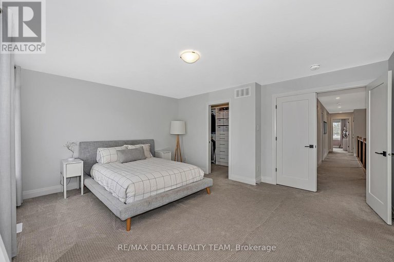28467880/128-crevasse-road/mer-bleuebradley-estatesanderson-park/ottawa/ontario/K1W0P9_16