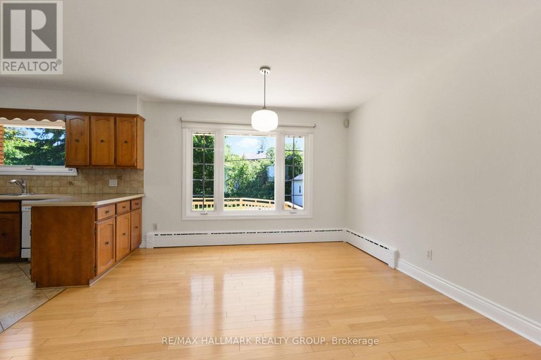 28379046/1399-aurele-street/pineview/ottawa/ontario/K1B3L4_14