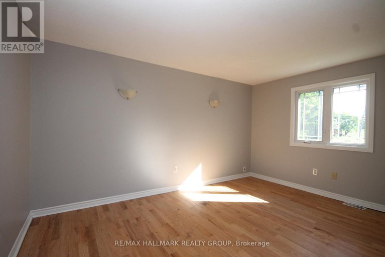 28422586/1844-river-road/manotick-east-to-manotick-station/ottawa/ontario/K4M1B4_18