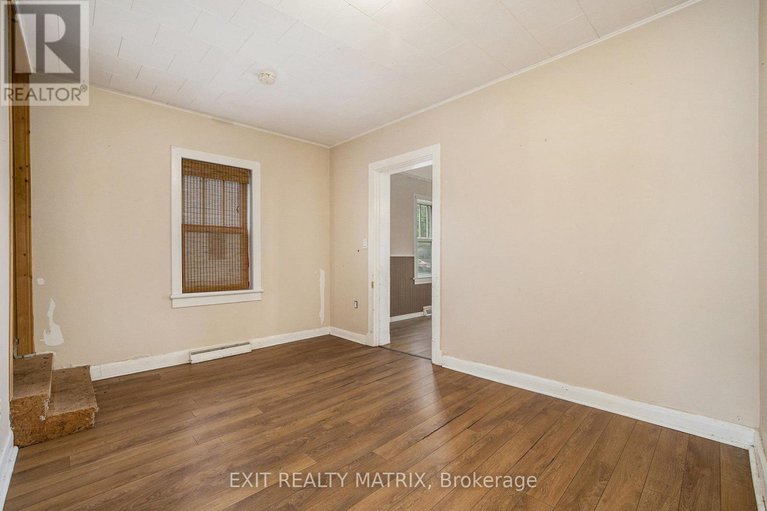 28358640/757-principale-street/casselman/casselman/ontario/K0A1M0_5