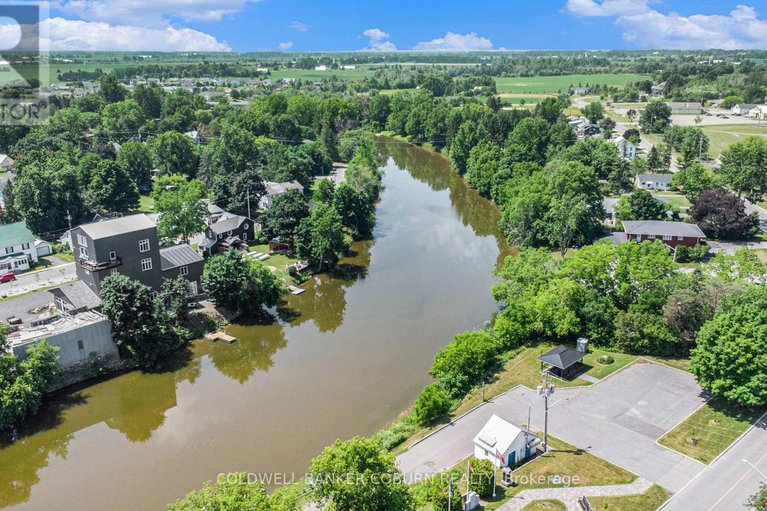 29095857/53-main-street-n/chesterville/north-dundas/ontario/K0C1H0_27