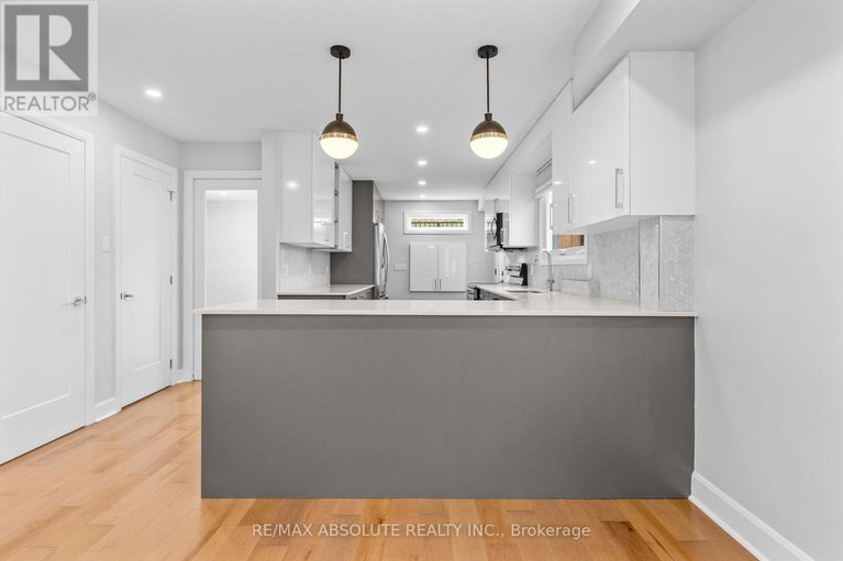 29124696/121-evelyn-avenue/ottawa-east/ottawa/ontario/K1S5K1_11