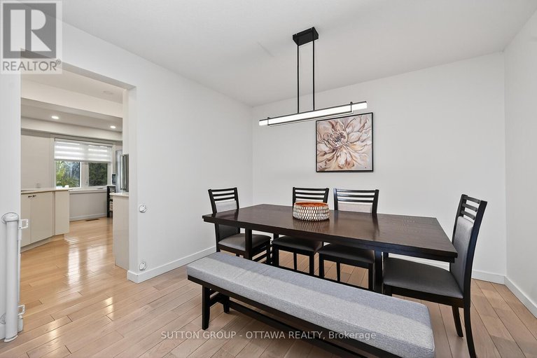 29116675/1-bayside-private/mooneys-bayriverside-park/ottawa/ontario/K1V9R3_14