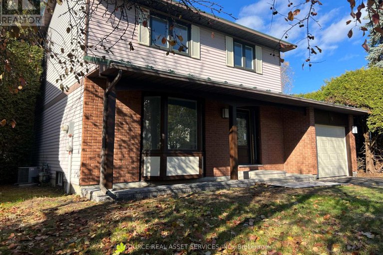 29074173/15-scharf-lane/glencairnhazeldean/ottawa/ontario/K2L2K3_2