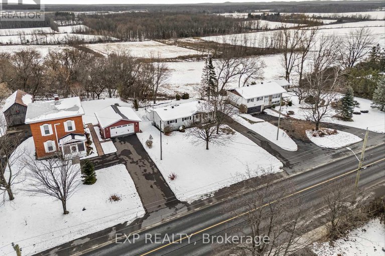 29139748/133-high-street/vankleek-hill/champlain/ontario/K0B1R0_32