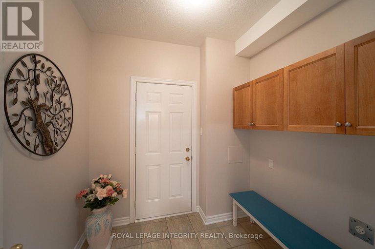 28879504/141-steeple-chase-drive/bridlewood/ottawa/ontario/K2M2Z5_21