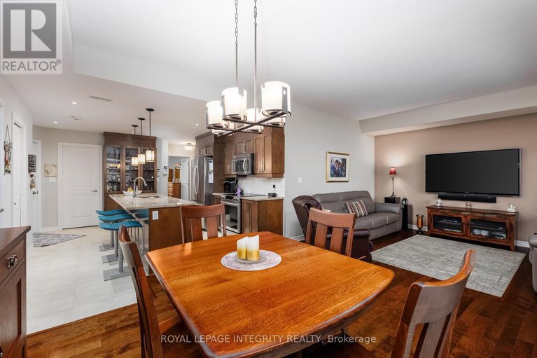 28579915/7-70-prestige-circle/chatelaine-village/ottawa/ontario/K4A0Y1_5