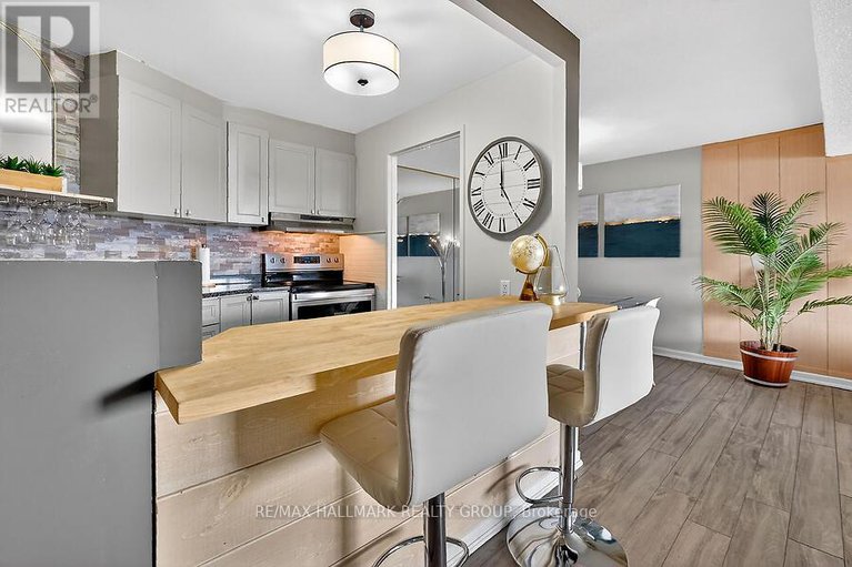 29377078/2505-1171-ambleside-drive/woodroffe/ottawa/ontario/K2B8E1_8