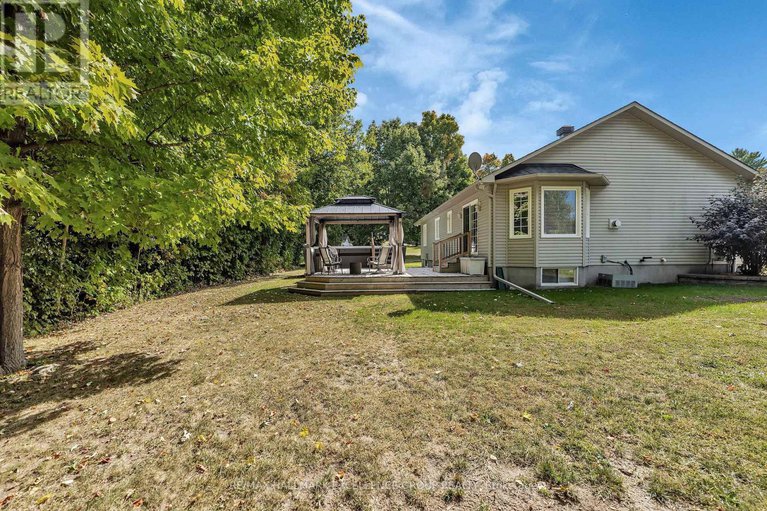 28907954/2360-lorraine-street/clarencerockland-twp/clarence-rockland/ontario/K4K1K7_32