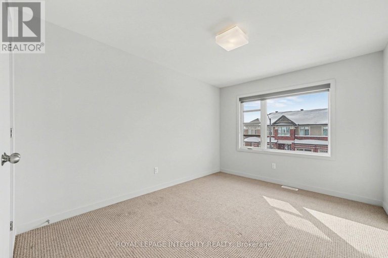 29367762/725-guardian-grove/riverside-southgloucester-glen/ottawa/ontario/K1X0B2_24