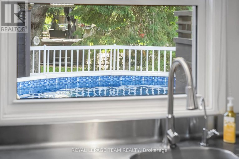28812732/37-promenade-avenue/pineglencountry-place/ottawa/ontario/K2E5X7_11