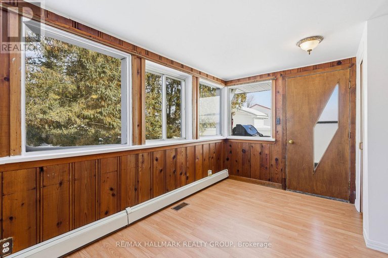 29286684/521-nelson-street-w/hawkesbury/ontario/K6A2K3_6