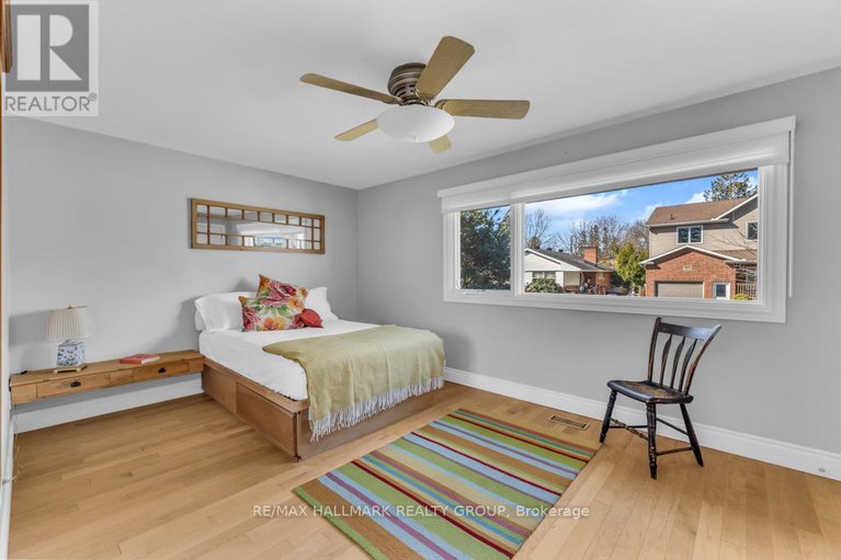 29420428/655-mansfield-avenue/laurentianview/ottawa/ontario/K2A2T5_16