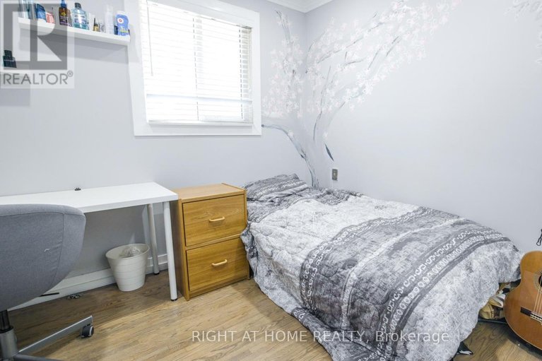 29670572/134-david-drive-e/meadowlandsst-claire-gardens/ottawa/ontario/K2G2N9_11