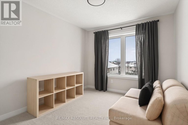 29403611/790-kinstead-private/stittsville-north/ottawa/ontario/K2S3B3_34