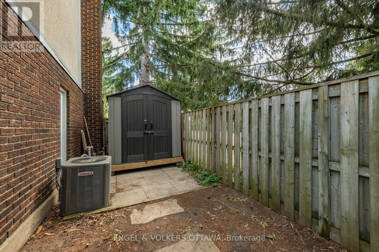 28811441/105-302-kintyre-private/carleton-square/ottawa/ontario/K2C3M6_40