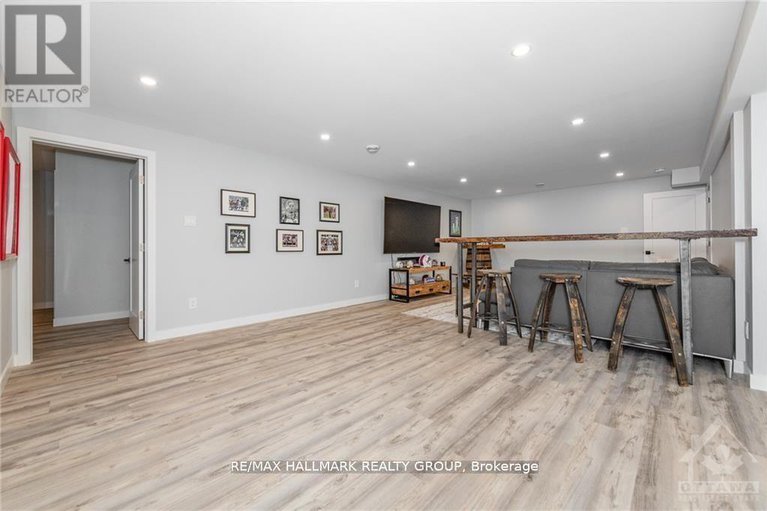 28309786/45-richer-street-e/north-stormont-finch-twp/north-stormont/ontario/K0A1R0_25