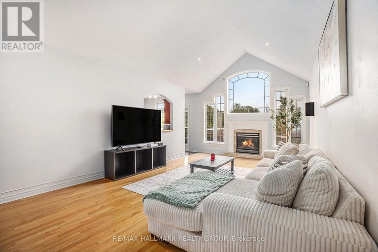 28365245/49-de-la-rive-promenade/embrun/russell/ontario/K0A1W0_6