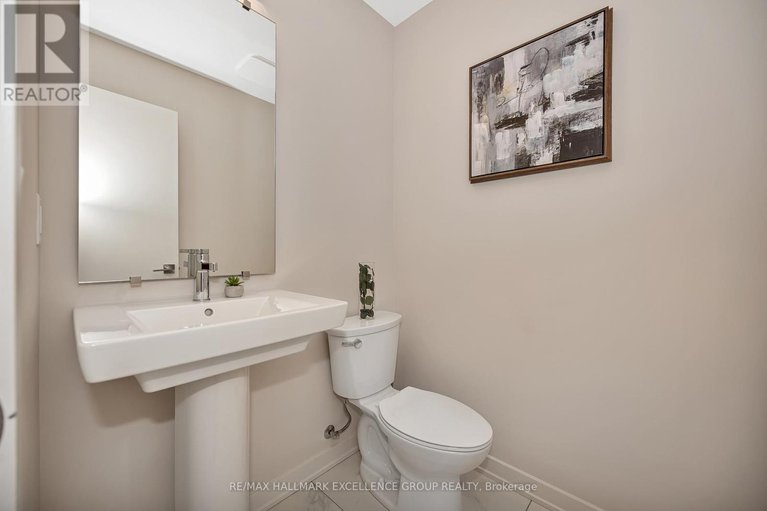 29400728/677-honeydew-street/riverside-southgloucester-glen/ottawa/ontario/K1X0K5_17