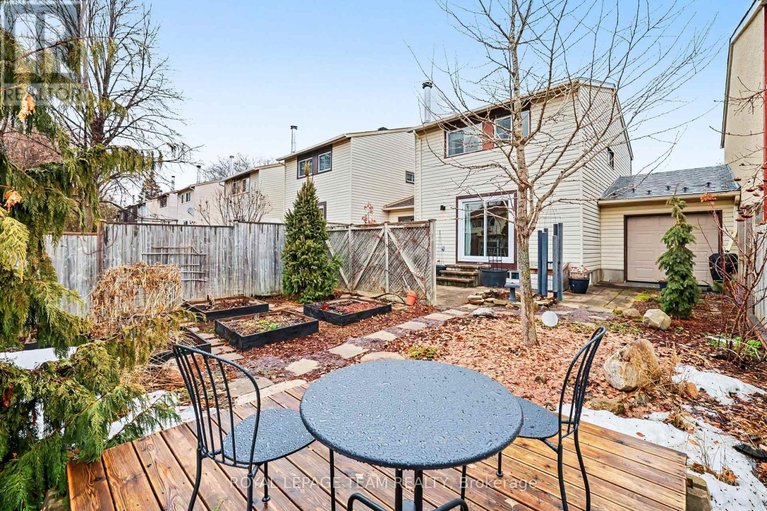 29671016/43-whelan-drive/pheasant-run/ottawa/ontario/K2J2A3_33