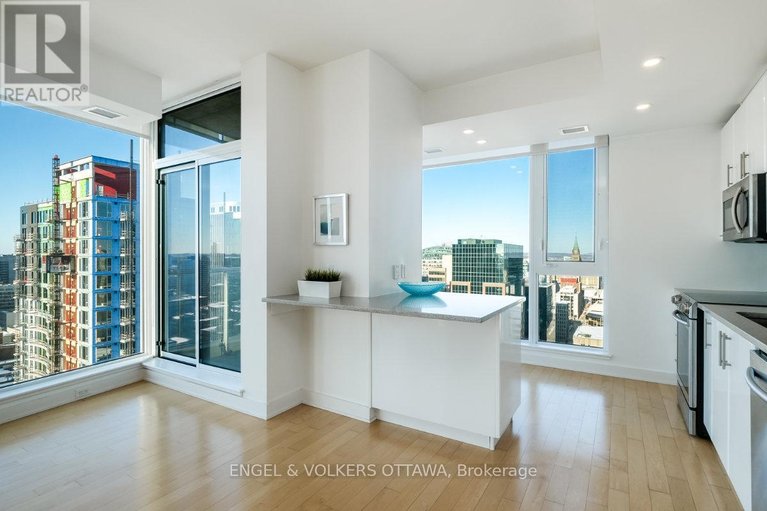 29456144/2401-179-metcalfe-street/ottawa-centre/ottawa/ontario/K2P1P7_12