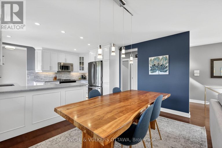 29665272/754-cork-street/elmvale-acres/ottawa/ontario/K1G1X9_12