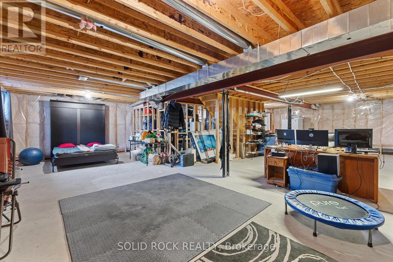 28253564/422-mercury-street-e/town-of-rockland/clarence-rockland/ontario/K4K0G8_34