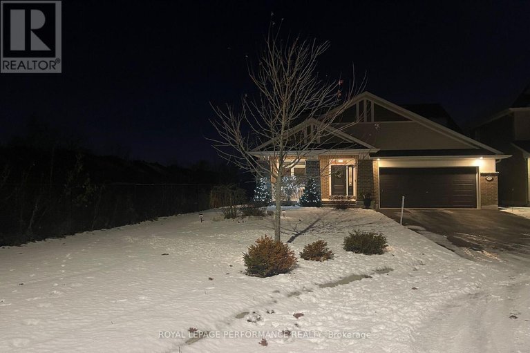 29645046/527-silverbell-crescent/blossom-parkkemp-parkfindlay-creek/ottawa/ontario/K1T0N9_50