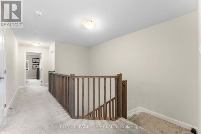 28414492/325-cosanti-drive/remainder-of-stittsville-area/ottawa/ontario/K2S2W6_19