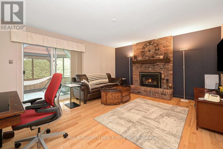 28886190/6351-viseneau-drive/chateauneuf/ottawa/ontario/K1C2G8_13