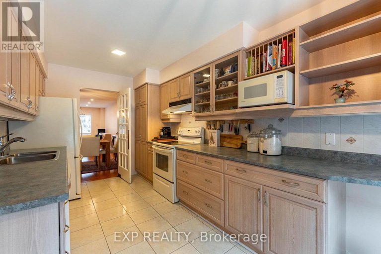 29423091/2-111-echo-drive/ottawa-east/ottawa/ontario/K1S5K8_12