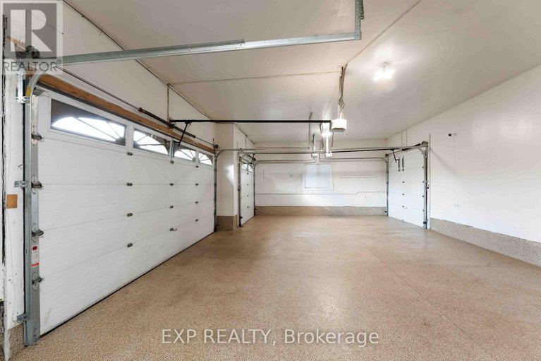 29251023/6984-lakes-park-drive/greely/ottawa/ontario/K4P1P1_39