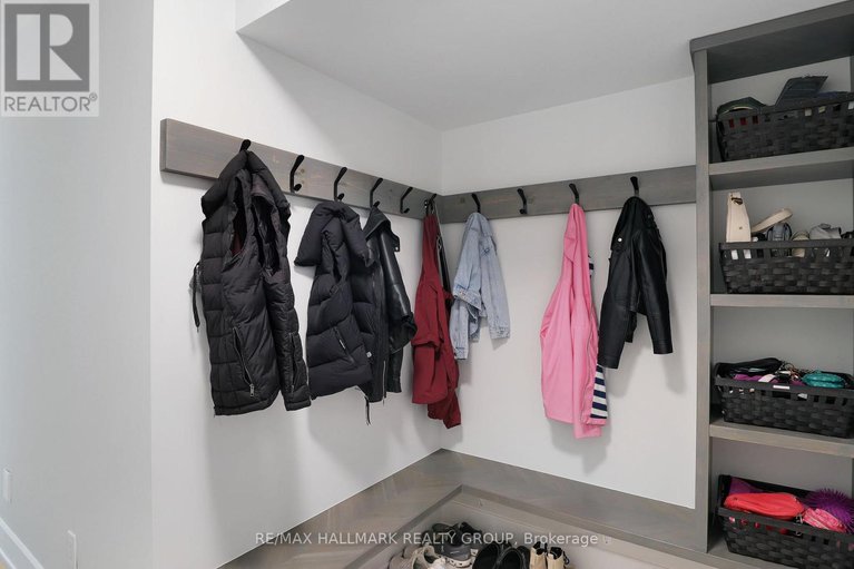 28958061/668-mansfield-avenue/laurentianview/ottawa/ontario/K2A2T6_23