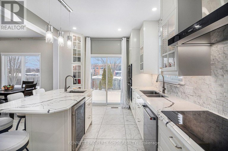 29282327/1067-rocky-harbour-crescent/riverside-southgloucester-glen/ottawa/ontario/K1V1V3_17