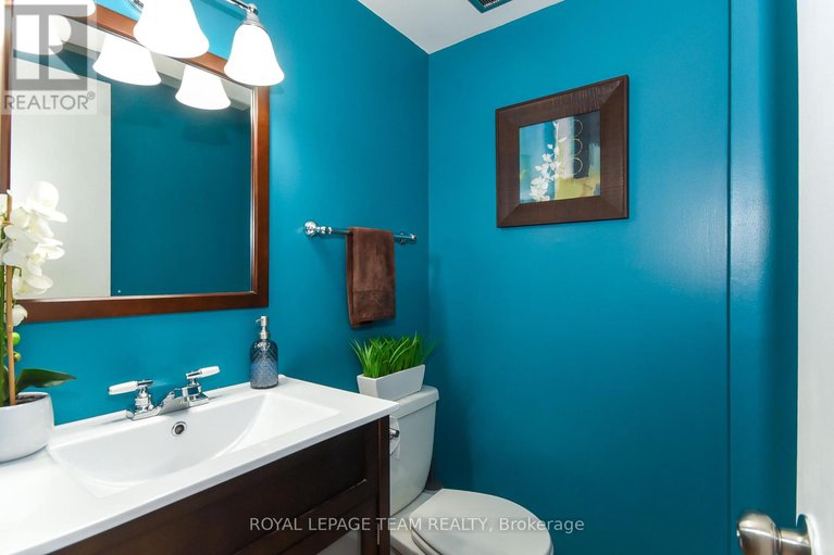 29064089/34-6993-bilberry-drive/convent-glen-north/ottawa/ontario/K1C2C2_12