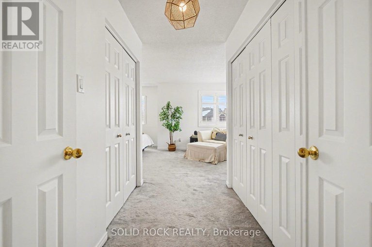 29444283/51-pemberton-crescent/manordale/ottawa/ontario/K2G4Y9_30